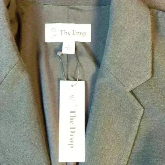 The Drop Women’s NWT black blazer with faux pockets 1 button closure size medium - Picture 2 of 9